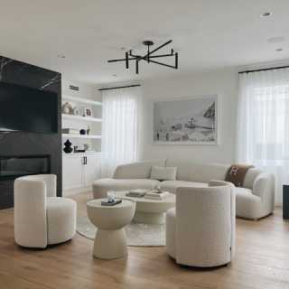 Image by @ekurb Image by @ekurb