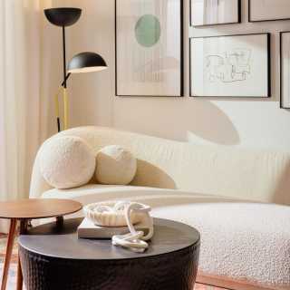 Image by @rossandcompanyinteriors Image by @rossandcompanyinteriors