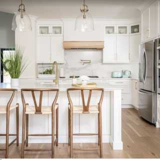 Image by Lana Gogal Image by Lana Gogal